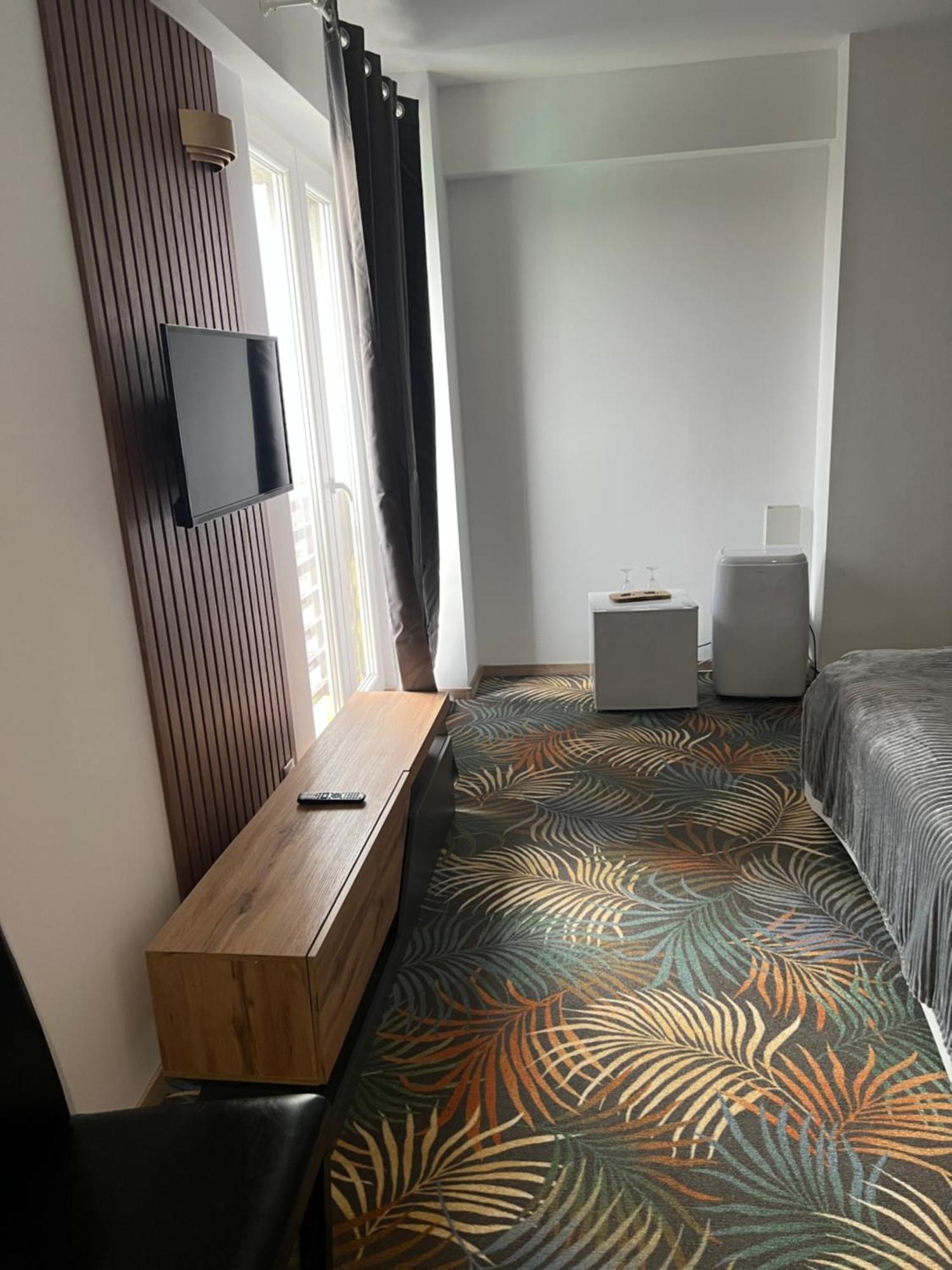 Hotel Sydney Craiova Exterior foto
